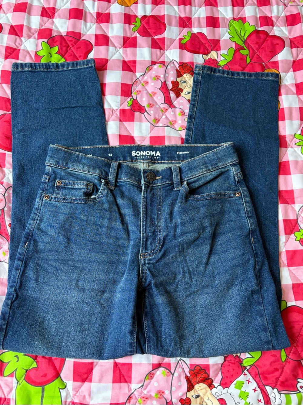 Straight Jeans